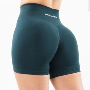 Alphalete size small 4.5 inseam shorts in midnight green